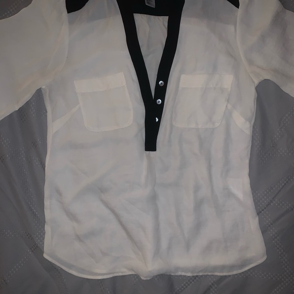 H&M Women Top - Picture 2 of 5